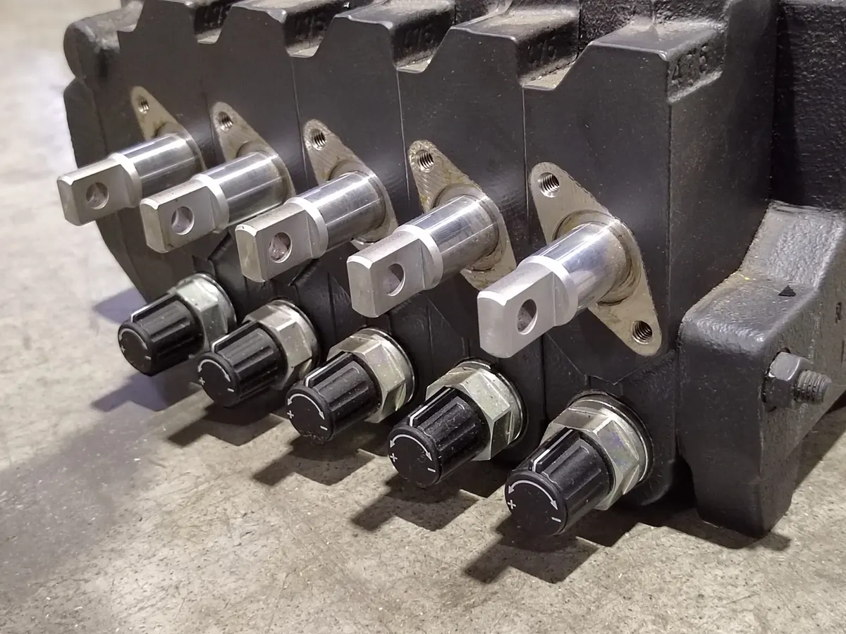 Гидрораспределитель BOSCH REXROTH SB23LS-5VAR (5 секций) - фото 2
